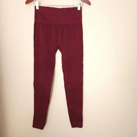 C&C California Women's Seamless Leggings Pants Medium Burgundy - Picture 2 of 5